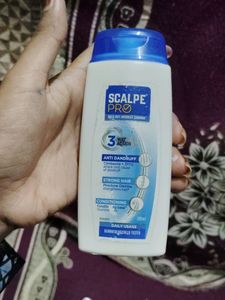 Scalpe Pro Anti Dandruff Shampoo