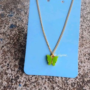 Green Butterfly Neckchain 🦋