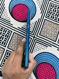 📱 Vivo Smartphone – Premium Look