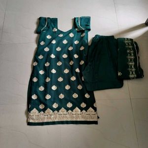 Kurta Set With Pant And Dupatta