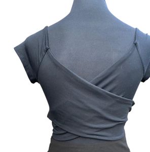 Bebe Crop Top