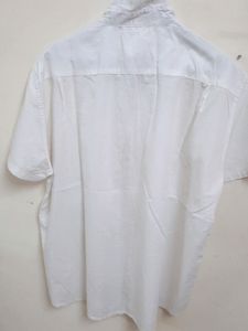 Men&#39;s Half sleeves White shirt