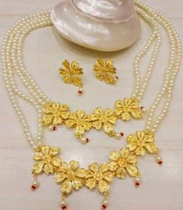 Beautiful Pearls Necklace Set