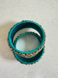 SALE ✨Thread Bangles