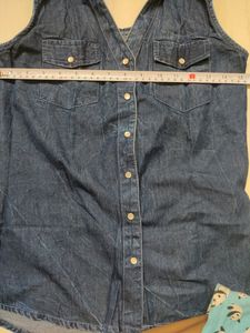 Sleeveless Branded Denim Shirt