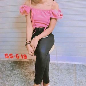 Cute Grly 😍 Off Solder Top