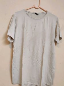 Calvin Klein Tshirt