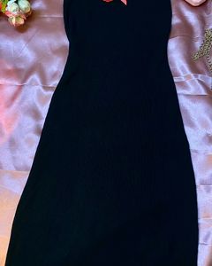Long Korean Black Dress With Slit