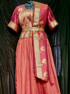 Banarasi Traditional Gown With Belt And Shall