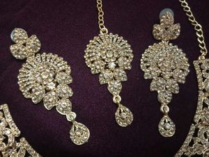 Elegant Necklace Set