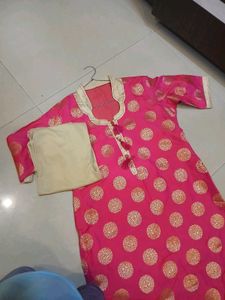 New Kurta Set With Leggings