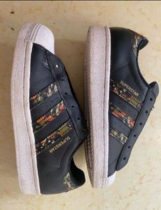 Adidas Superstar