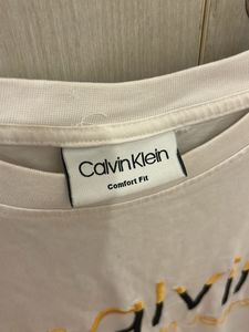 Calvin Klein  Tee