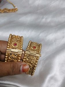 Gold Openable Bangles