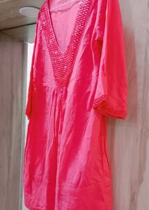 2 Kurta Pink And Purple Embroidered Tank