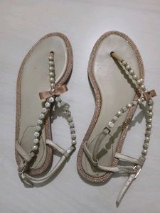 Elegant Pearl Embellished Flats