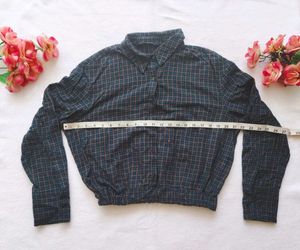 ZARA : Crop Top Shirt