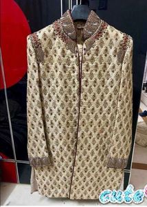 Manyavar Sherwani Embroidered Sherwan