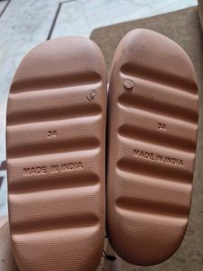 Westside With Tag Slippers Size 34,35