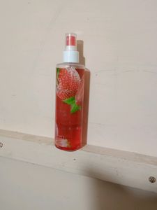 Strawberry Flavoured Long-lasting Body Mist