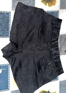 It's a unused hot pant