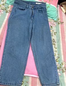 Light Wash Denim Mom fit jeans
