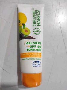 Underated Sunscreen SPF 50