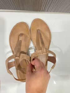 2 Flats Sandal