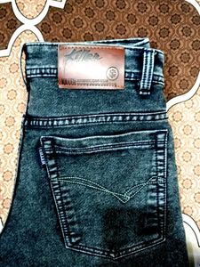 Stylish Gray Wash Jeans