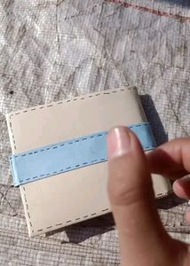 A Paper Wallet Strongly Handmade