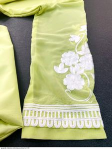 Pakistani beautiful suit 3 Set 💗💚