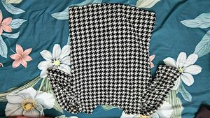 Houndstooth Print Top