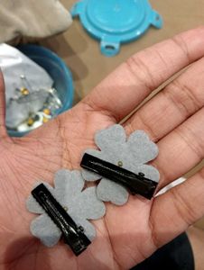 Gray Clips