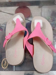 Kickonn Cream Color Slippers
