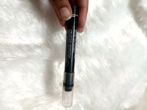 NYX  professional makeup Lip Primer