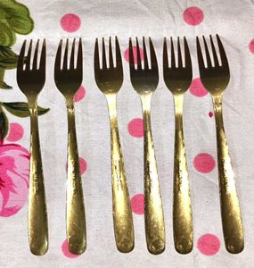Vintage Gold-Tone Fork Set (6)
