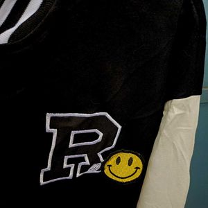 ⚫️black Varsity Jacket🎉