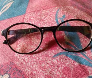 Black Frame Glasses ( goggles for men and women)