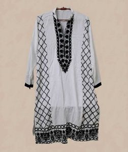 Elegant White &amp; Black Embroidered Kurti
