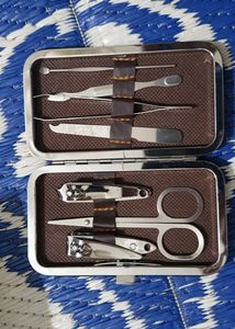 7 IN 1 MANICURE SET