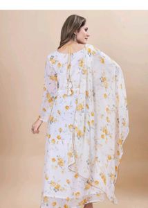 WOMEN&#39;S GOWN &amp; DUPATTA ( Totally New )