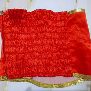 (958)Red &amp; Gold Fabric Piece
