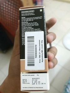 The Derma Co 2% Niacinamide Hydrating BB Cream