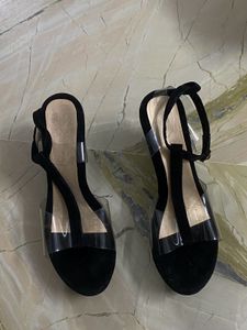 Price Drop 🎊Black Block Heels 👠New