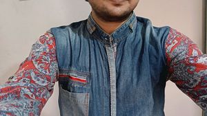 Unisex Jeans Printed Shirt