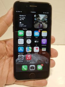 IPHONE SE 2 GENERATION GOOD CONDITION