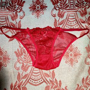 PRICE DROPS📣 A RED HOT 🔥 SEXY 👙 PANTY 🍎