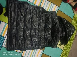 Women Sleeveless Black Jacket 🖤