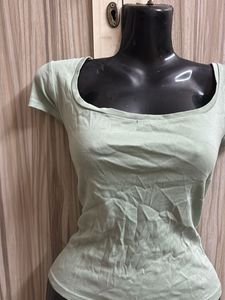 ⭕️B3G1⭕️ + 30 % Off On Combo❗️Cute Green Top