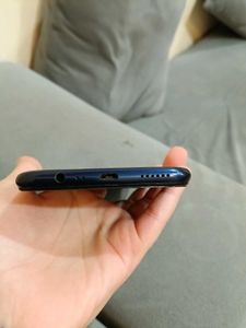 realme 3 32gb 3ram phone vibrate hota h display na